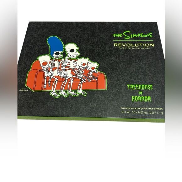 Revolution “The Simpsons Treehouse of Horror” Eyeshadow Palette - Picture 15 of 16